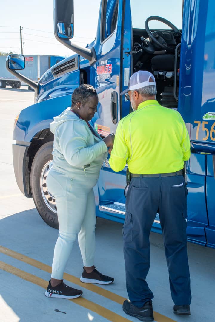 Eldt training for new truck drivers Eldt training for new truck drivers